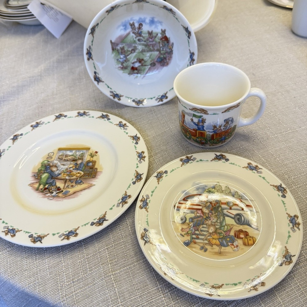 Vintage Royal Doulton Bunnykins 3-Piece Childrens Dinnerware Set Fine Bone China